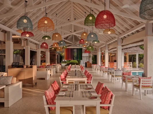 seaside-collection-finolhu-beach-kitchen.5